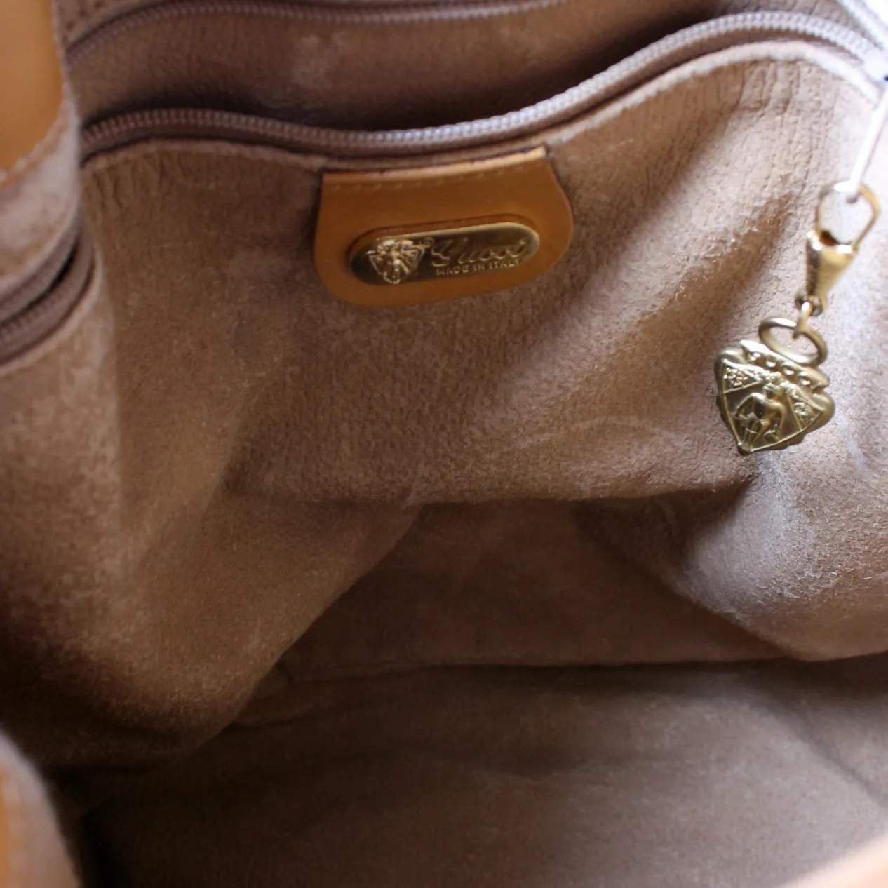 001.907.0791 Vintage Bucket Bag