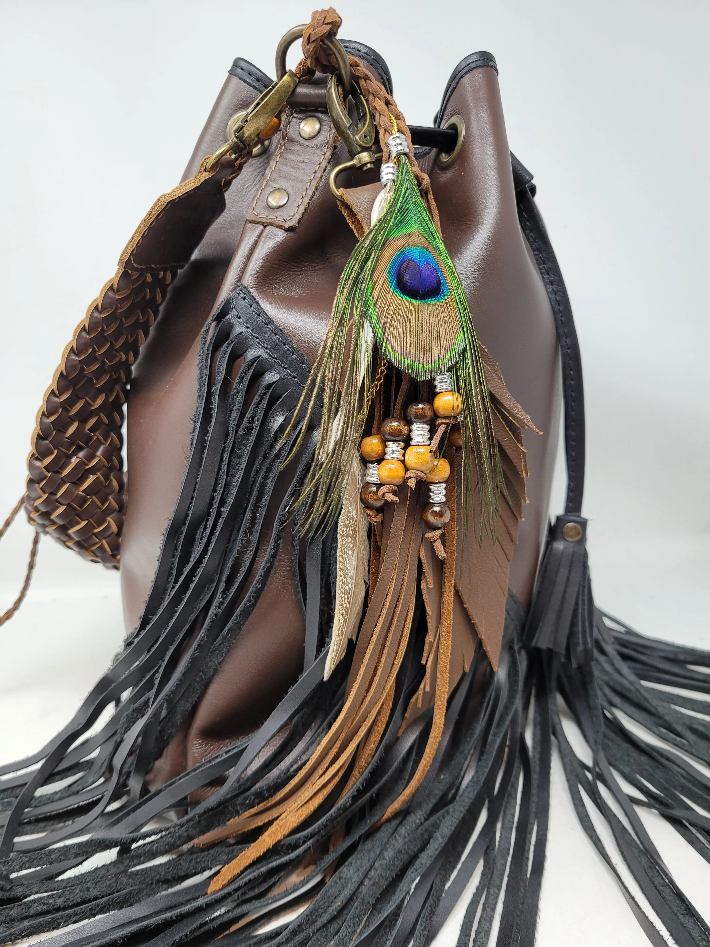 BUCKET BAG FRINGE BLACK/ BROWN