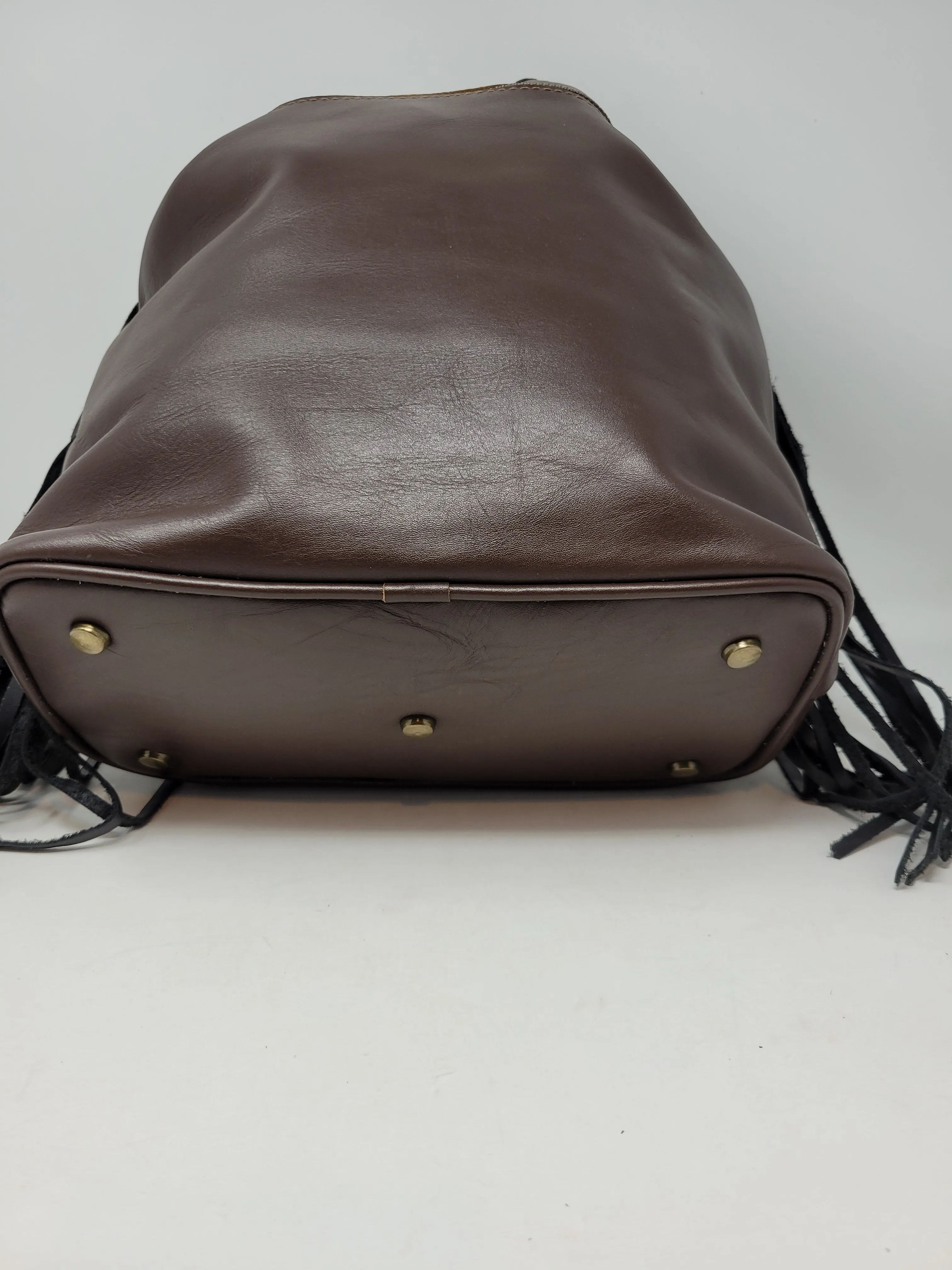 BUCKET BAG FRINGE BLACK/ BROWN