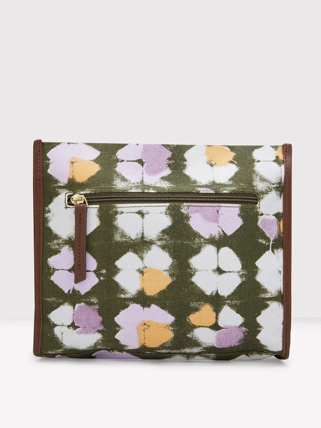 Caprese Enora Sling Medium Olive